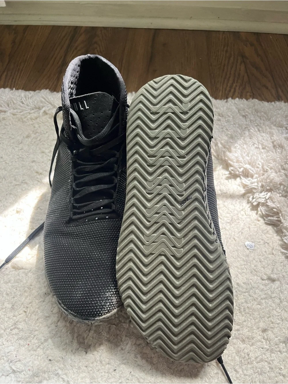 NOBULL modern black